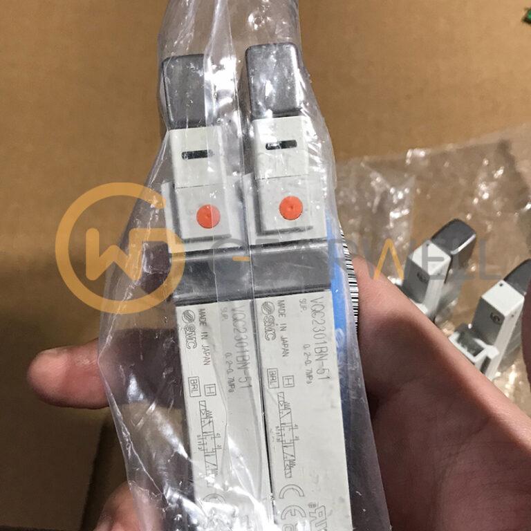 New SMC solenoid valve VQC2400BN-51 quantity 2