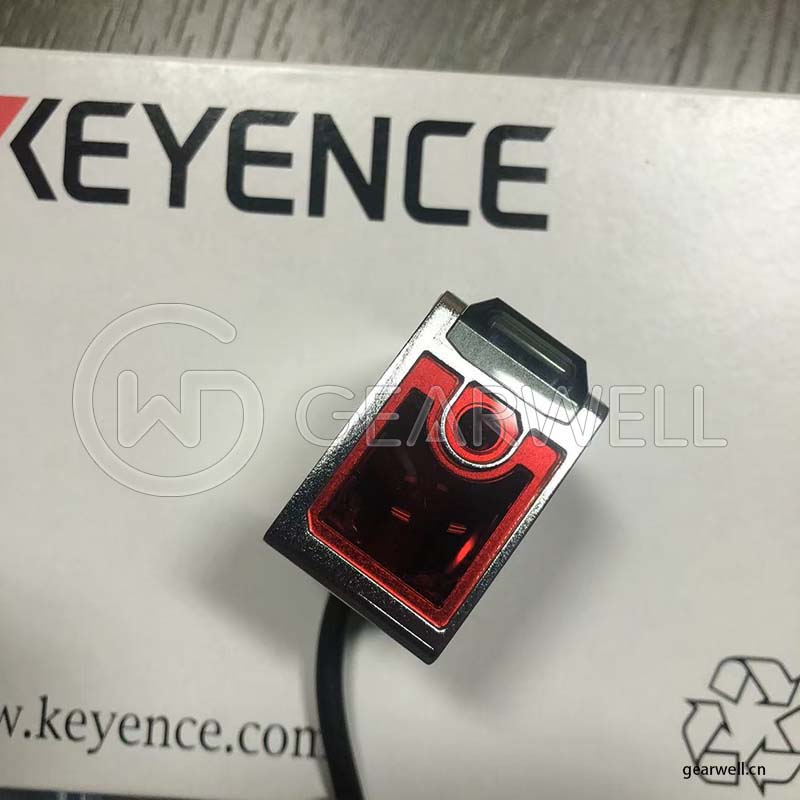 KEYENCE LR-TB2000C Laser Distance Sensor